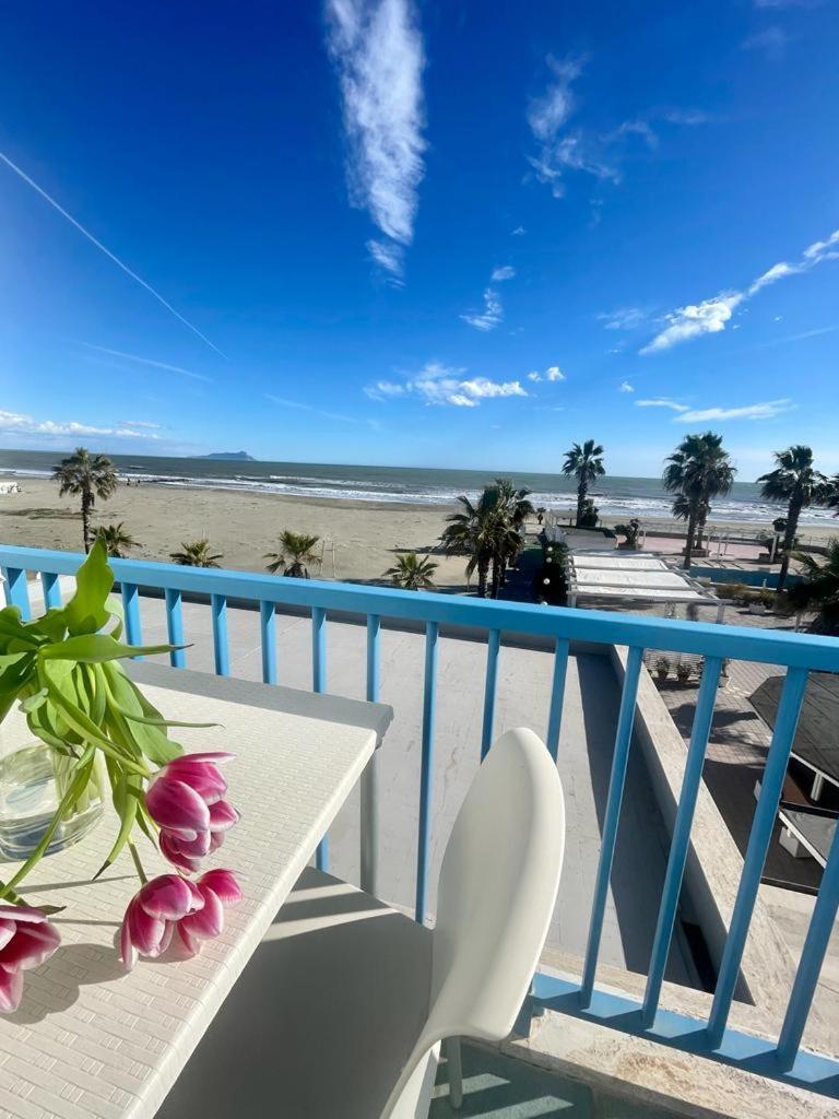 Hotel Mediterraneo Lido di Latina Eksteriør bilde