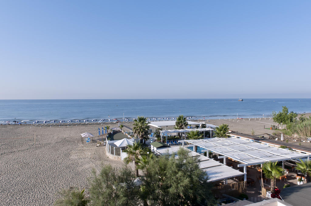 Hotel Mediterraneo Lido di Latina Eksteriør bilde