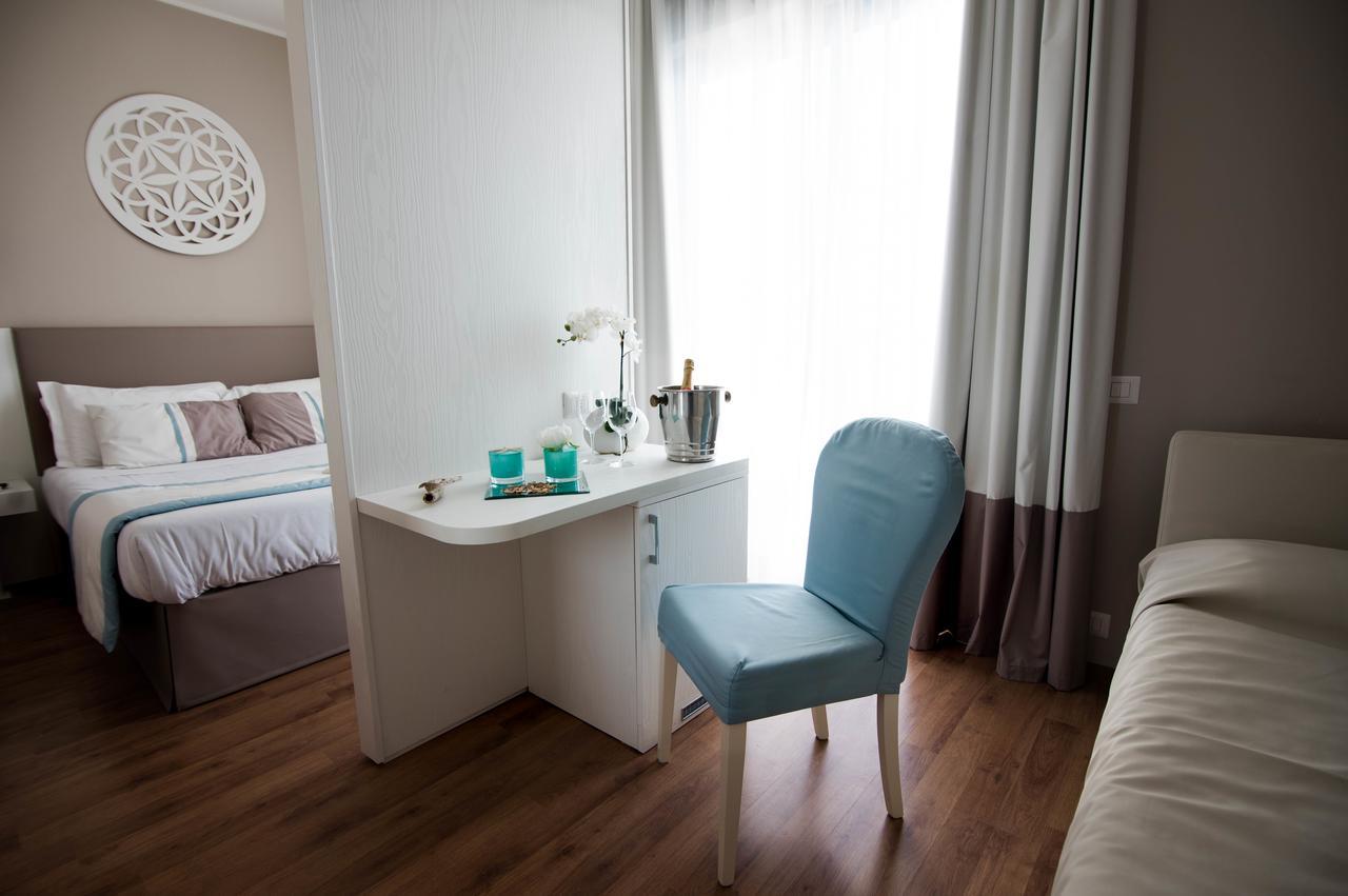 Hotel Mediterraneo Lido di Latina Eksteriør bilde